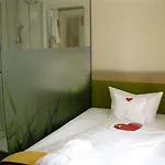 奥弗斯酒店 4*