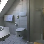 奥弗斯酒店 4*